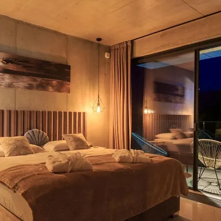 Luxury Lorkia Villa *